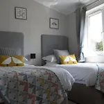 Hollicarrs - Long Lane Lodge